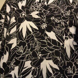 RETRO BOHEMIAN DREAMER BLACK & WHITE FOLIAGE JACKET LG